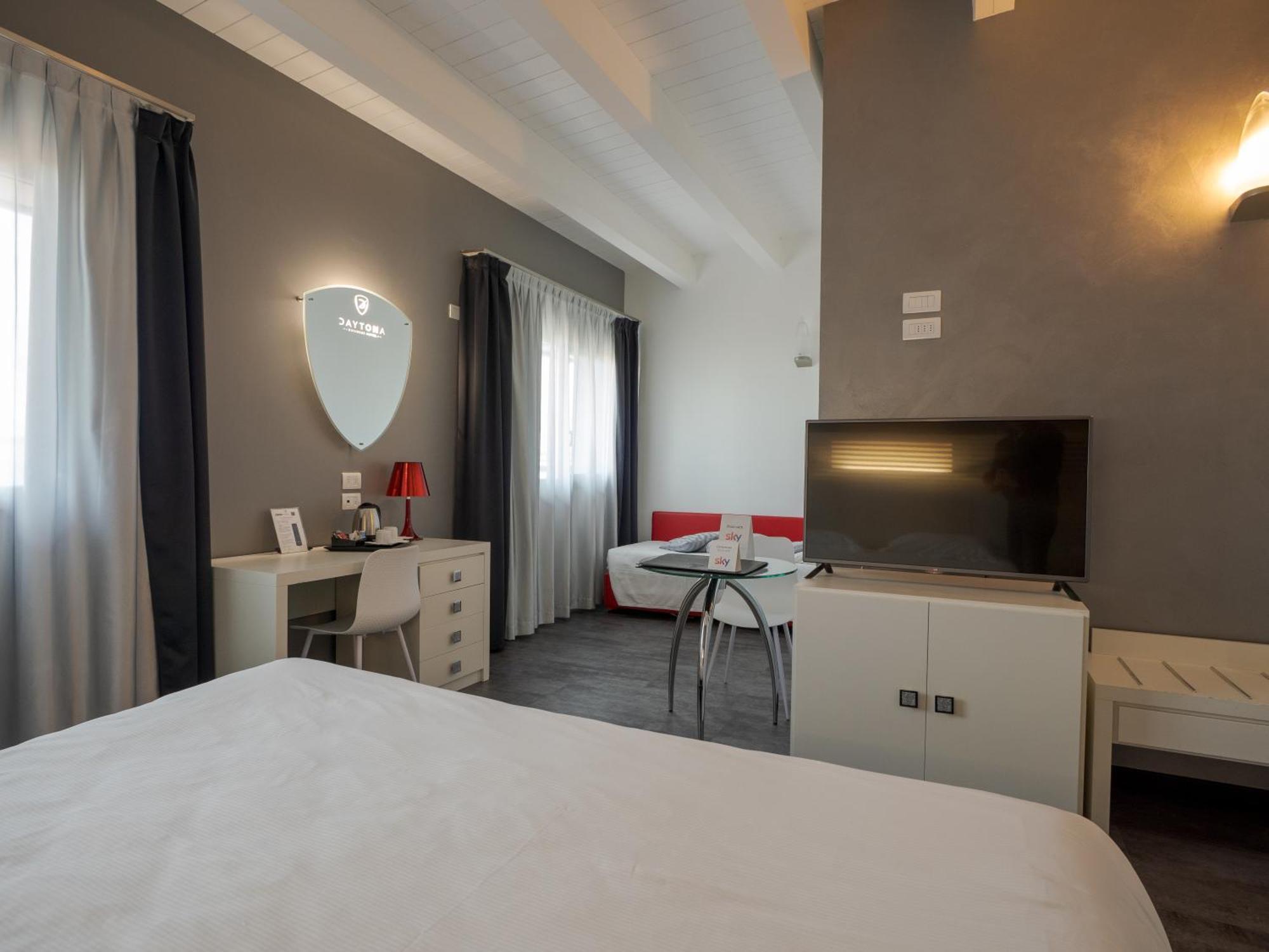 קולצ'יו Daytona Business Hotel מראה חיצוני תמונה