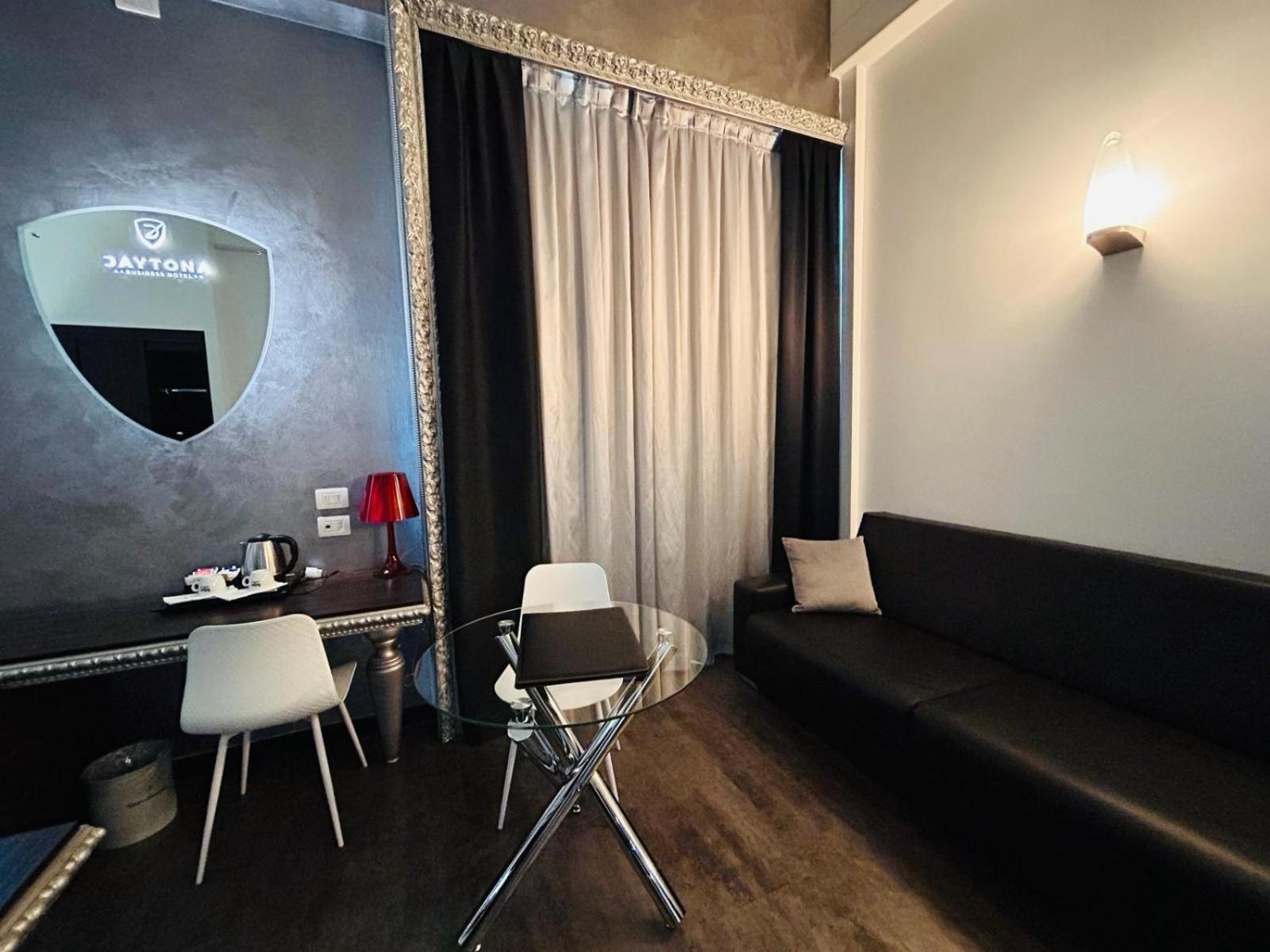 קולצ'יו Daytona Business Hotel מראה חיצוני תמונה